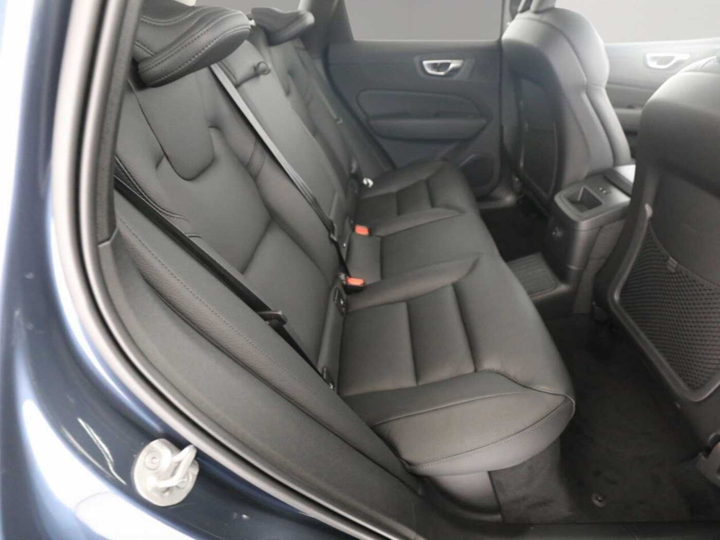 Volvo  T6 Plus Dark Recharge Plug-In Hybrid AWD EU