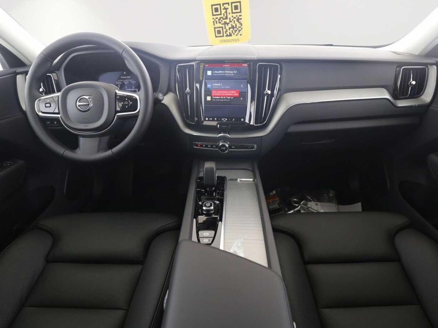 Volvo  Plus Dark Plug-In Hybrid AWD T6 Twin Engine