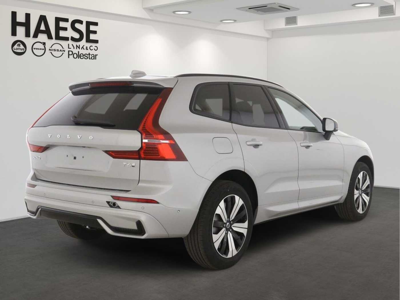 Volvo  Plus Dark Plug-In Hybrid AWD T6 Twin Engine