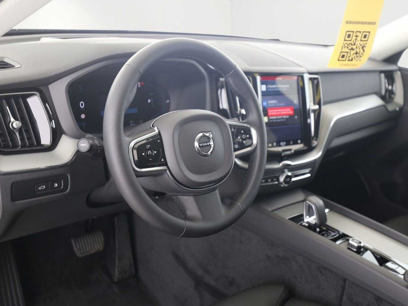 Volvo  Plus Dark Plug-In Hybrid AWD T6 Twin Engine