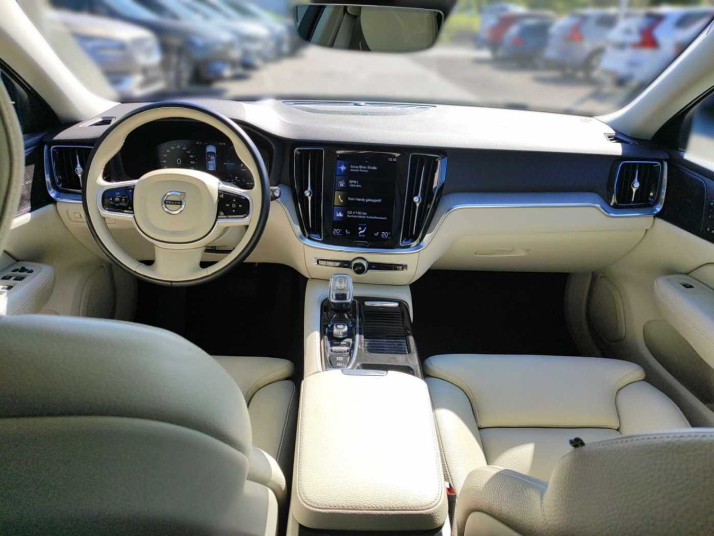 Volvo  T6 EU6d Inscription Plug-In Hybrid AWD HUD A