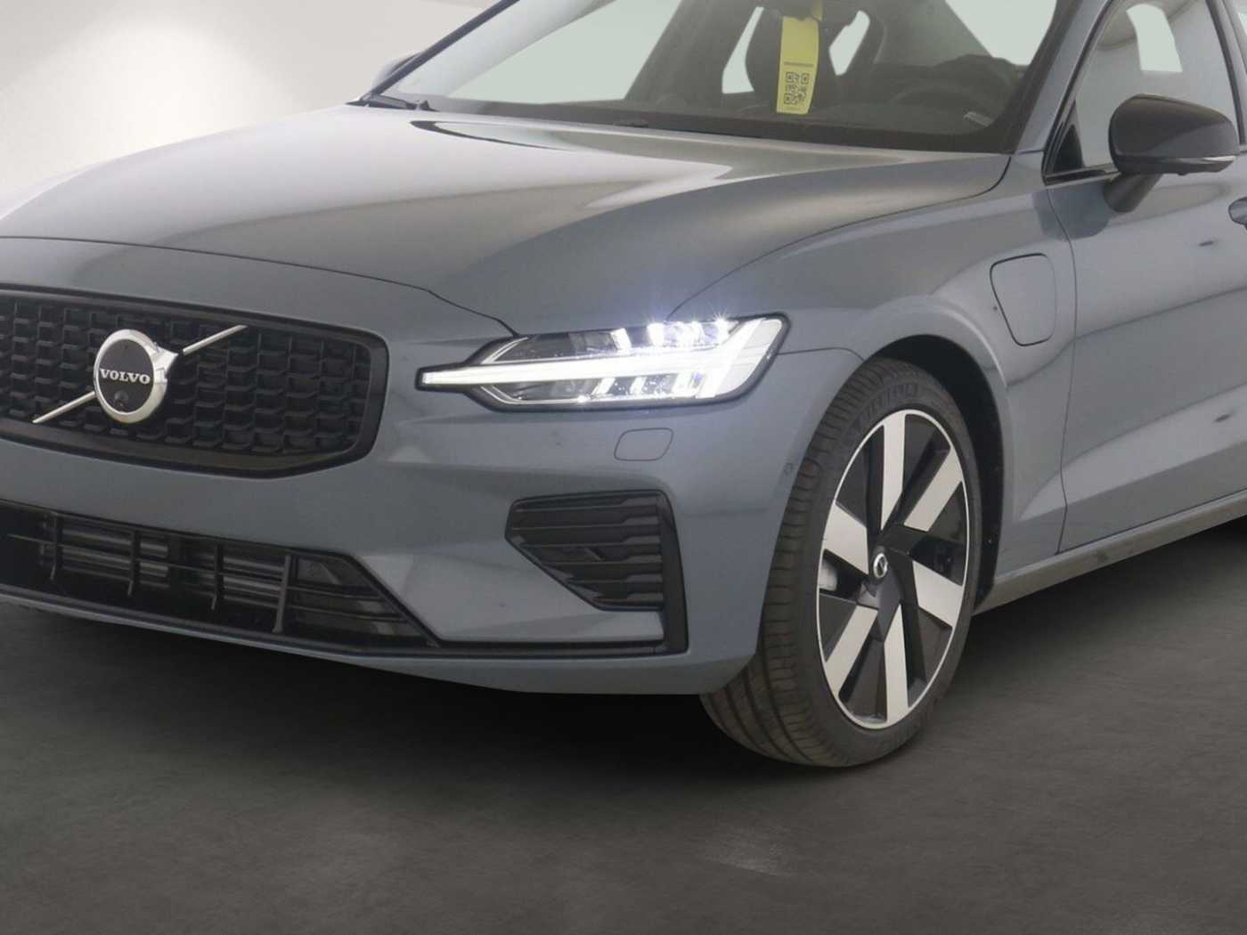 Volvo  T8 Ultimate Dark Recharge Plug-In Hybrid AWD