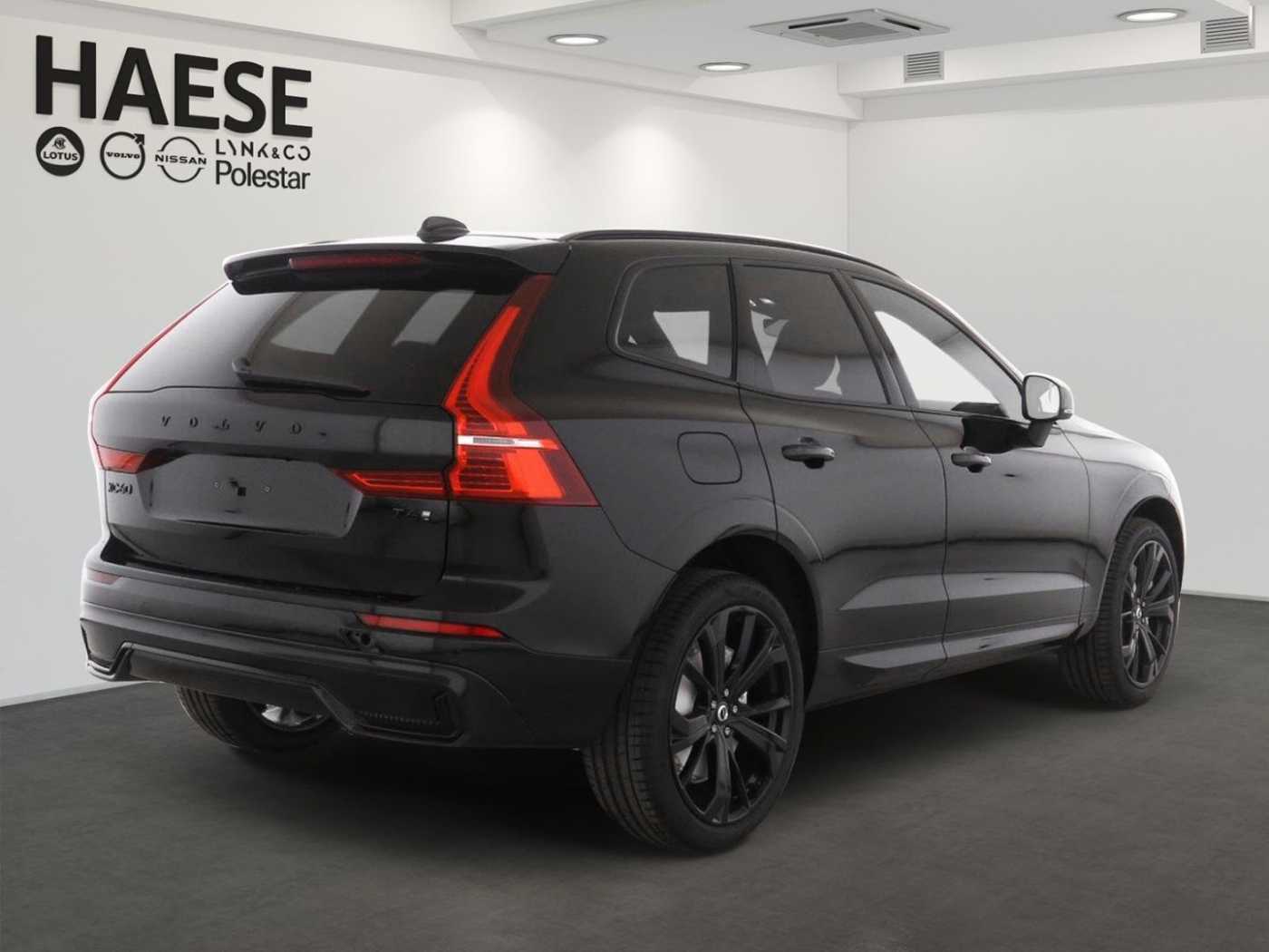 Volvo  T6 Plus Black Edition Recharge Plug-In Hybr