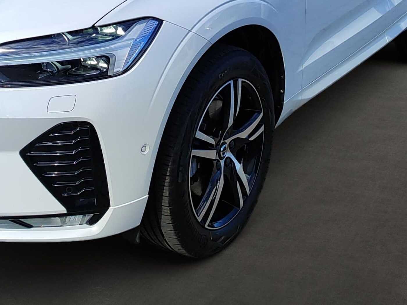 Volvo  B5 Diesel EU6d R Design AWD AD StandHZG Nav