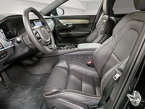 Volvo  Plus Dark Plug-In Hybrid AWD T6 EU6d Nappa L