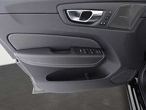 Volvo  T8 Ultra Black Edition Recharge Plug-In Hyb