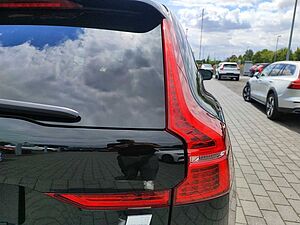 Volvo  T8 Ultra Dark Recharge Plug-In Hybrid AWD E