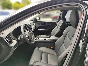 Volvo  T8 Ultra Dark Recharge Plug-In Hybrid AWD E