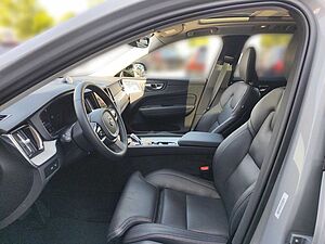 Volvo  T8 Ultra Dark Recharge Plug-In Hybrid AWD E