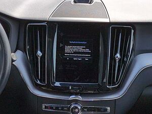 Volvo  B4 EU6d R Design AWD HUD StandHZG El. Panod