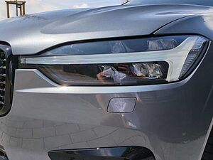 Volvo  B4 EU6d R Design AWD HUD StandHZG El. Panod