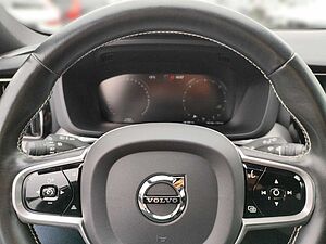 Volvo  B5 Diesel EU6d R Design AWD HUD Navi Leder