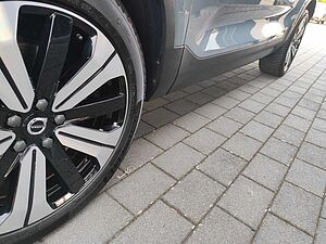 Volvo  Twin Core Recharge Pure Electric AWD StandHZ