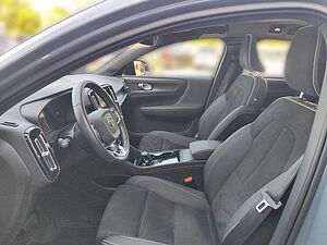 Volvo  Twin Core Recharge Pure Electric AWD StandHZ