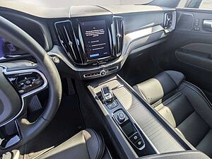 Volvo  T6 Ultra Black Edition Recharge Plug-In Hyb