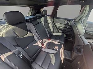Volvo  T6 Ultra Black Edition Recharge Plug-In Hyb