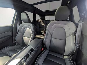 Volvo  T6 Ultra Black Edition Recharge Plug-In Hyb