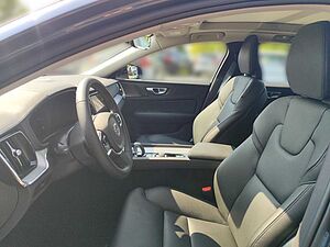 Volvo  Ultimate Dark AWD B5 Benzin EU6d HUD StandHZ