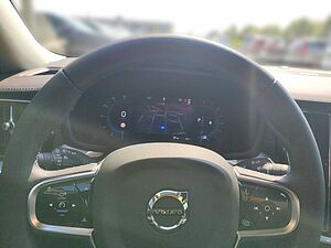 Volvo  Ultimate Dark AWD B5 Benzin EU6d HUD StandHZ
