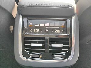 Volvo  Ultimate Dark AWD B5 Benzin EU6d HUD StandHZ