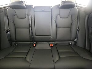 Volvo  T6 Plus Dark Recharge Plug-In Hybrid AWD EU