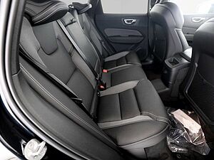 Volvo  T6 Plus Black Edition Recharge Plug-In Hybr