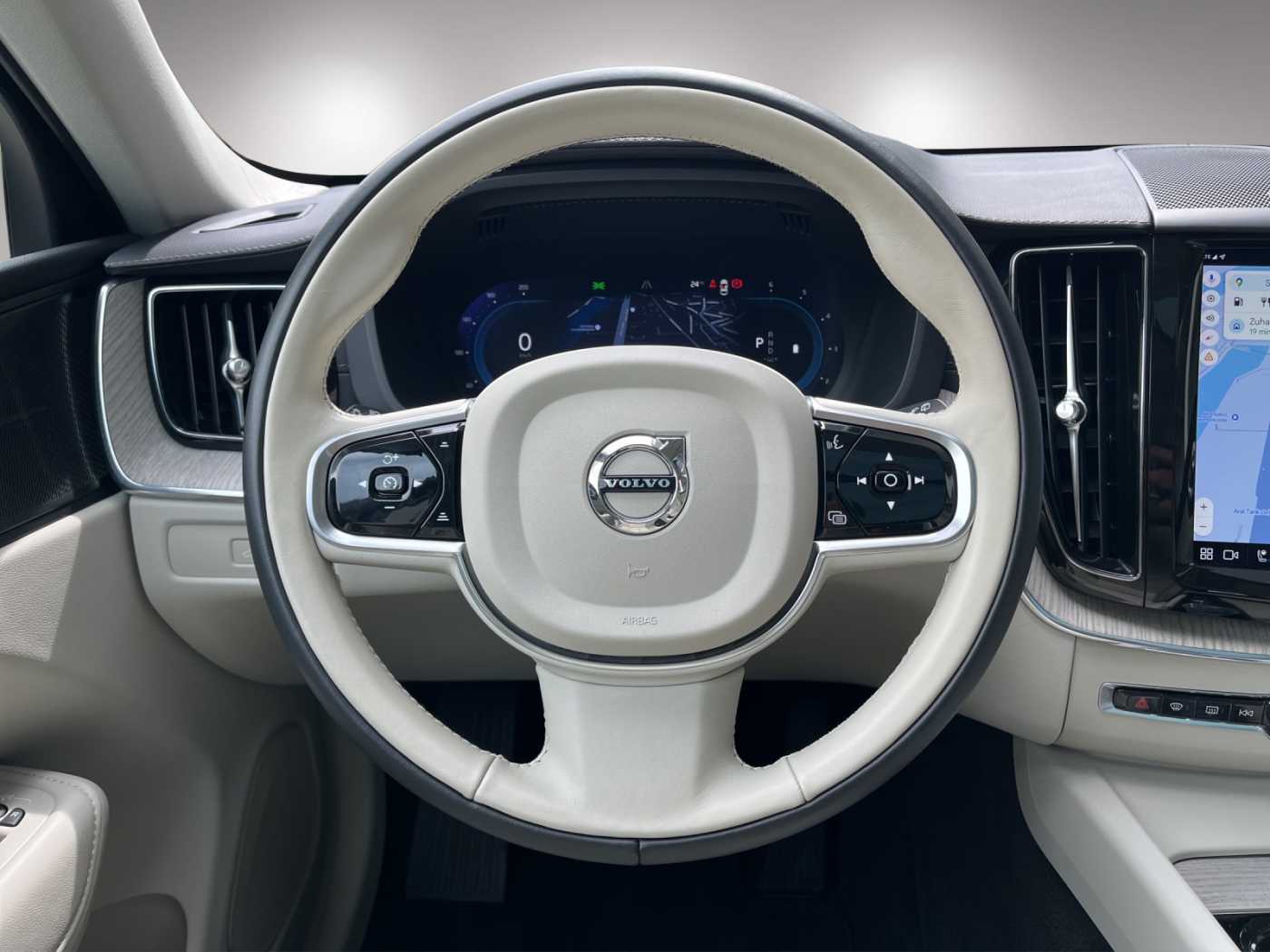 Volvo  Ultimate Bright AWD