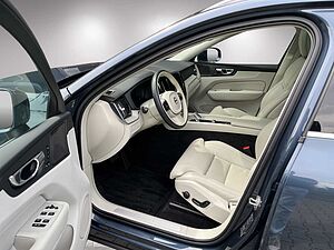Volvo  Ultimate Bright AWD