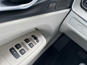 Volvo  Ultimate Bright AWD
