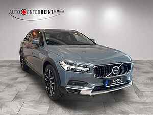 Volvo  Plus, B4 AWD Mild-Hybrid, Diesel