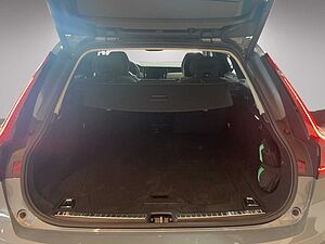 Volvo  Plus, B4 AWD Mild-Hybrid, Diesel