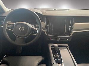 Volvo  Plus, B4 AWD Mild-Hybrid, Diesel