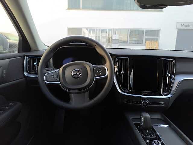 Volvo  B4 Diesel Core AHK-el. klappb. Navi digitales Cockpit Memory Sitze Soundsystem
