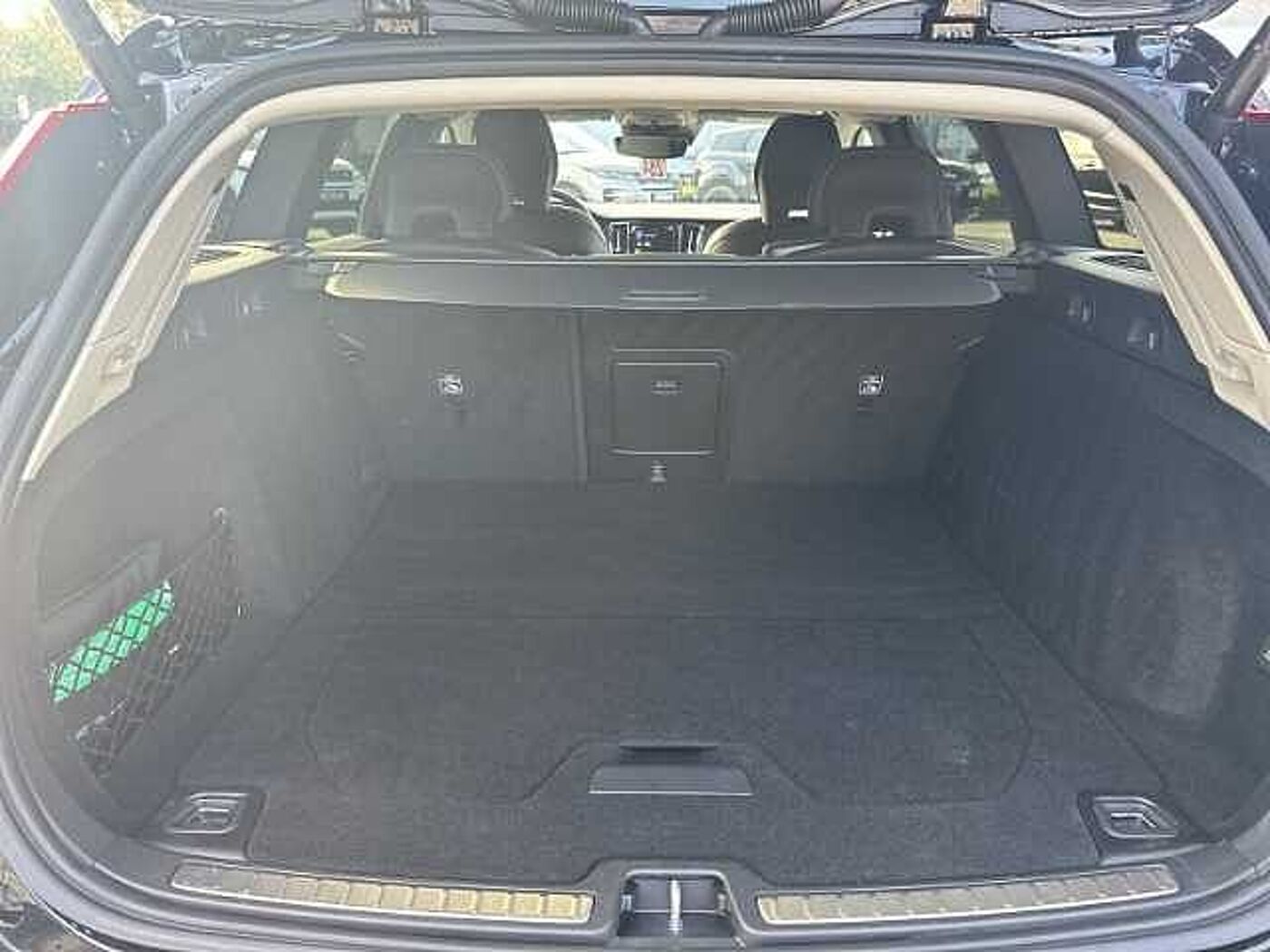 Volvo  Inscription T8 Expression19''LM Pano ACC DAB Sitzkomfort