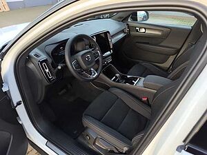 Volvo  Volvo Plus Recharge Pure Electric StandHZG Navi Leder digitales Cockpit Memory S