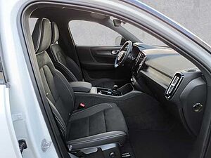 Volvo  Volvo Plus Recharge Pure Electric StandHZG Navi Leder digitales Cockpit Memory S
