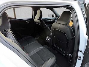 Volvo  Volvo Plus Recharge Pure Electric StandHZG Navi Leder digitales Cockpit Memory S