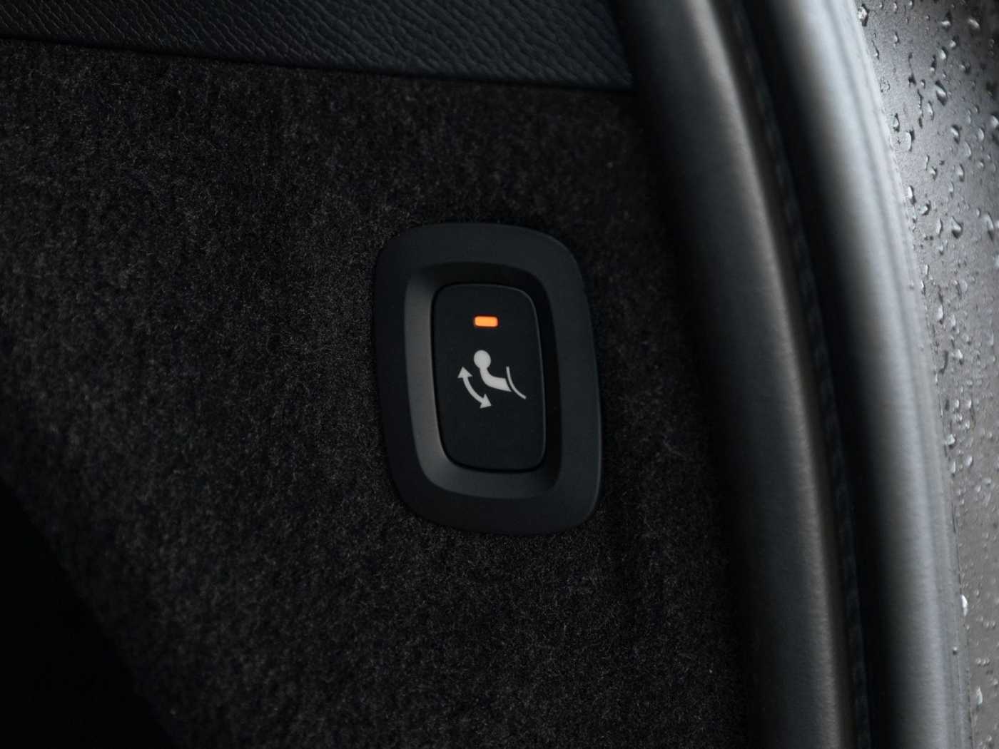 Volvo  Inscription Expression Recharge 'HEICO'