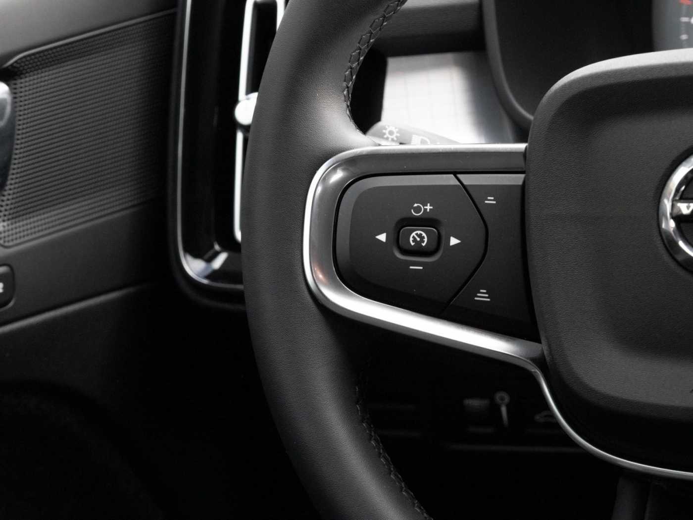 Volvo  Inscription Recharge Plug-In Hybrid