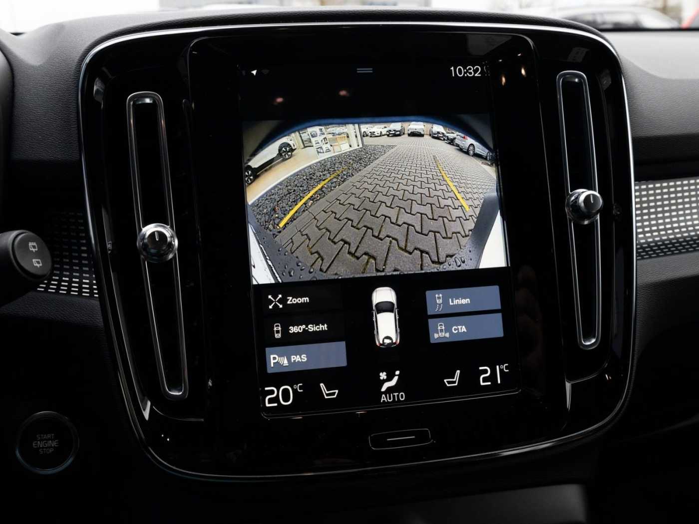Volvo  T 5 R Design Recharge Plug-In Hybrid 2WD