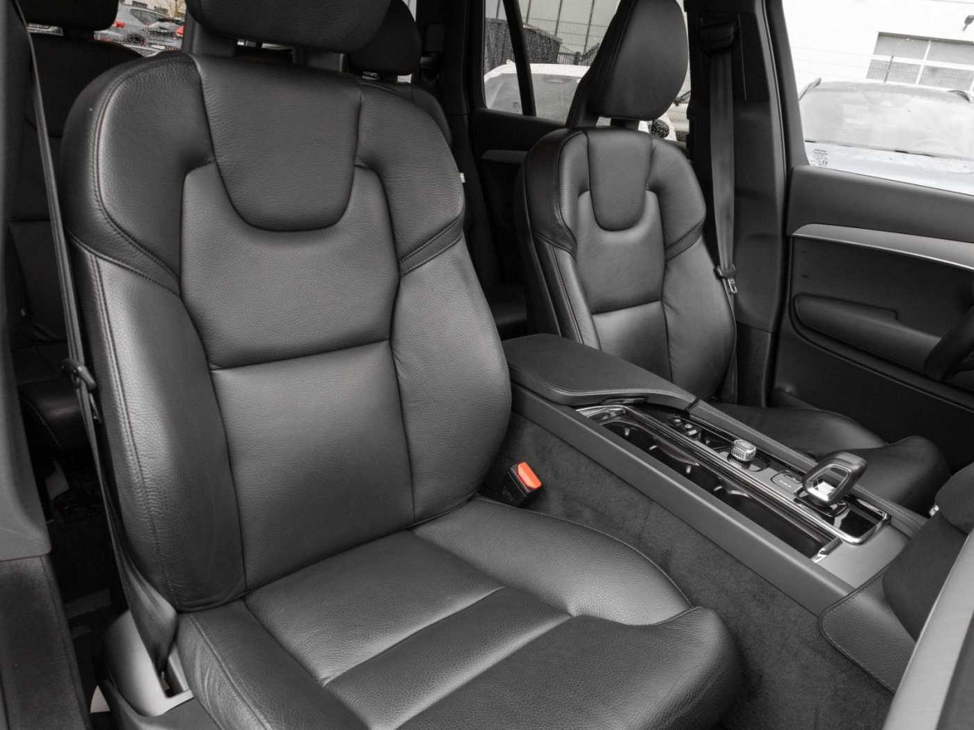 Volvo  T8 AWD Inscription Expression PHEV