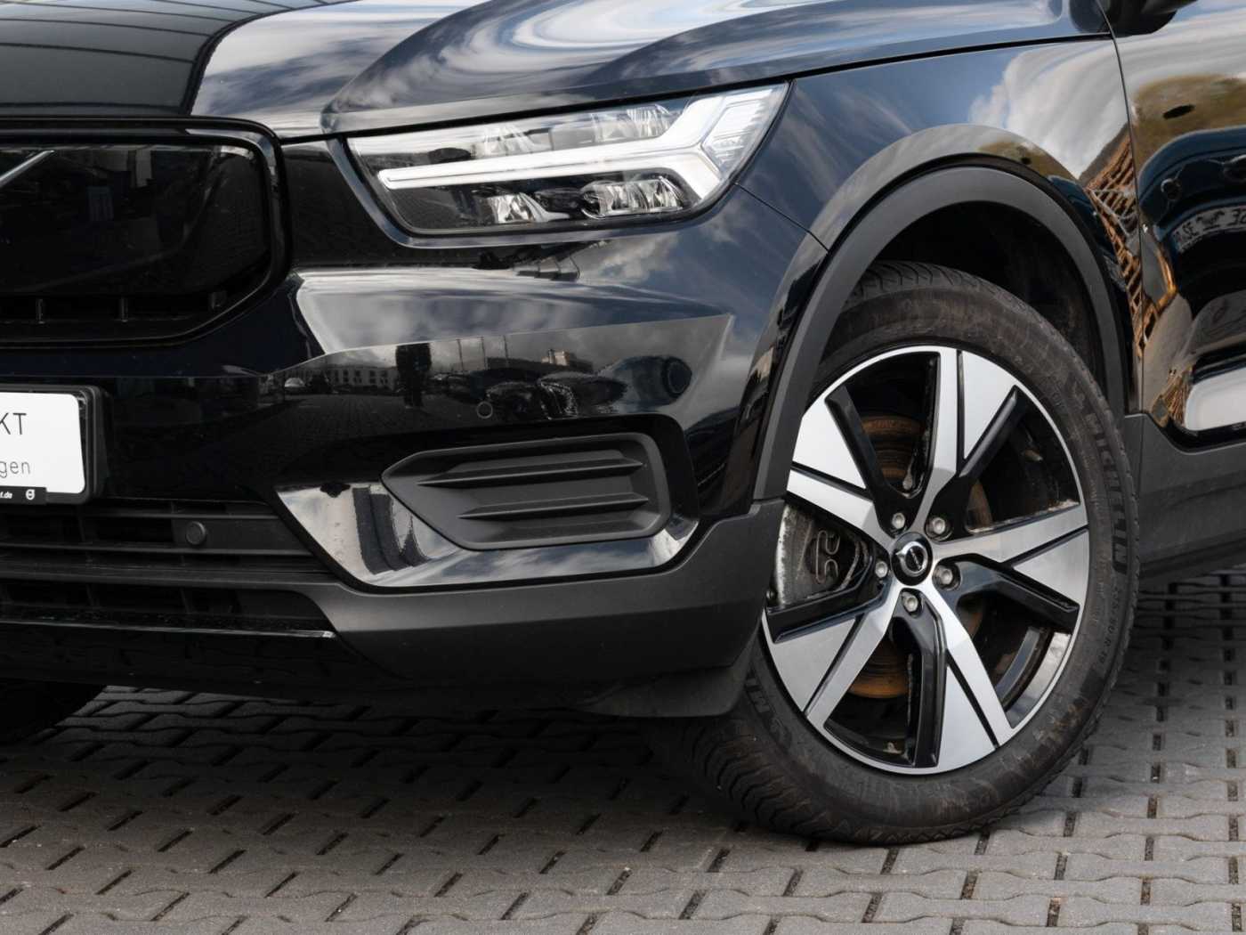 Volvo  Plus Recharge Pure Electric 2WD