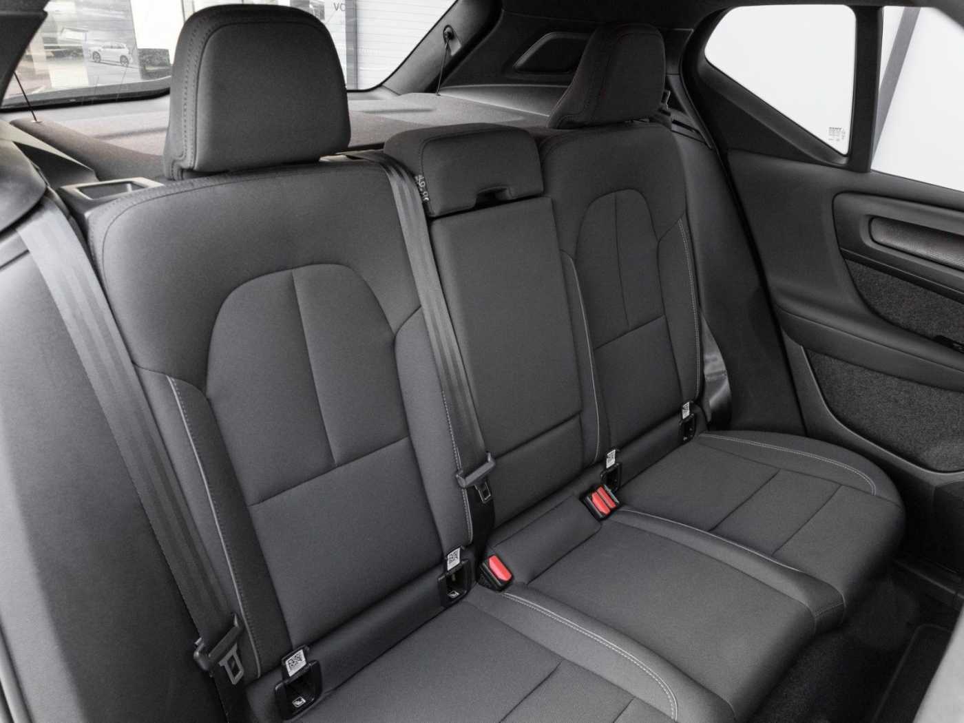 Volvo  Plus Recharge Pure Electric 2WD