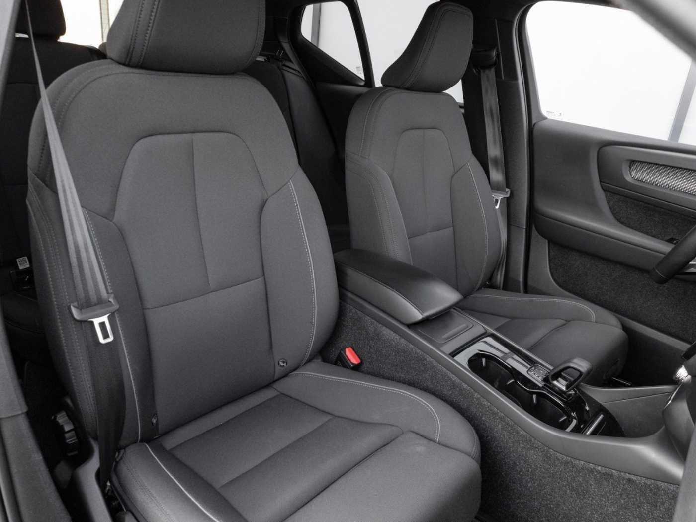 Volvo  Plus Recharge Pure Electric 2WD