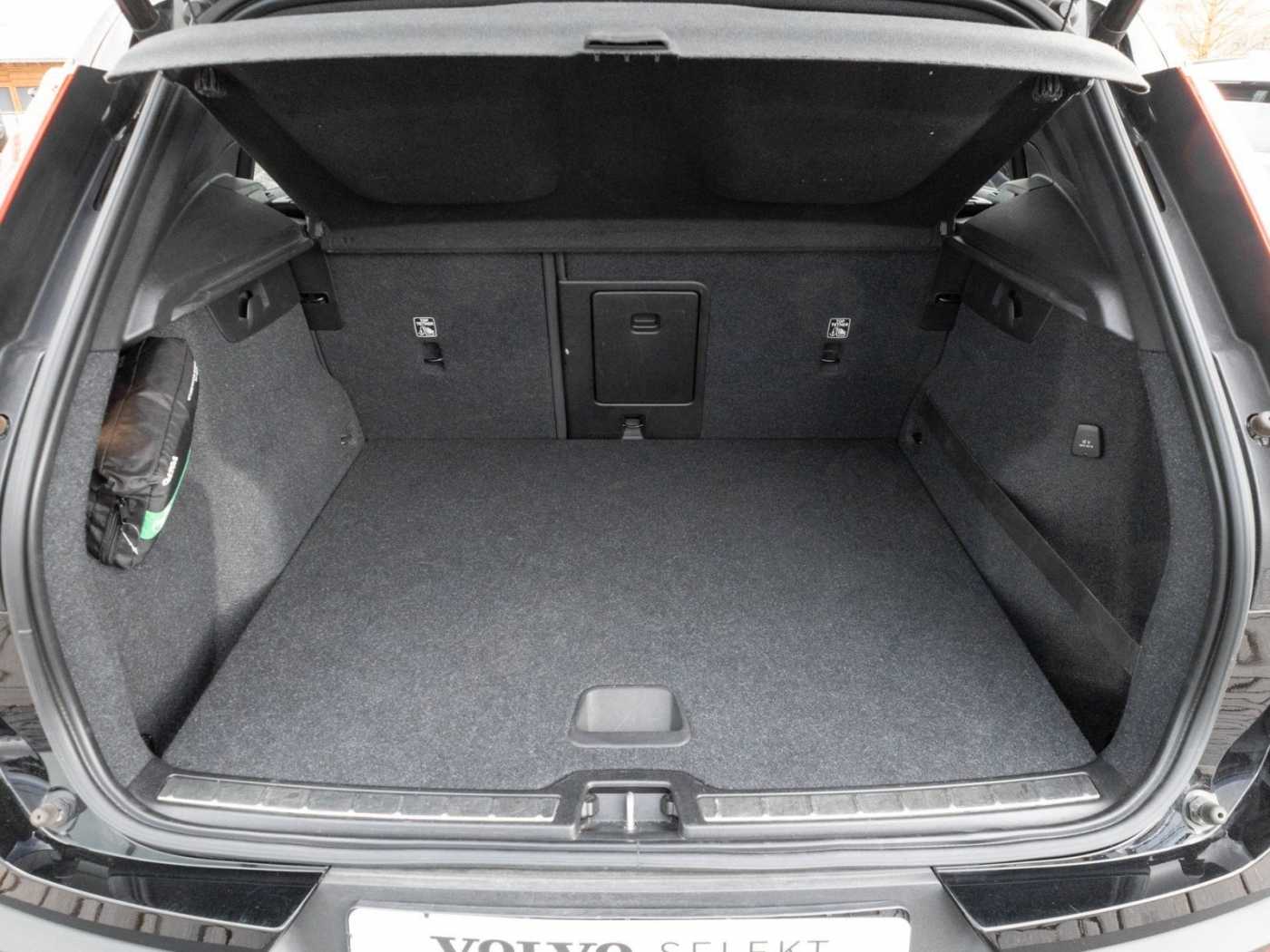 Volvo  R Design AWD
