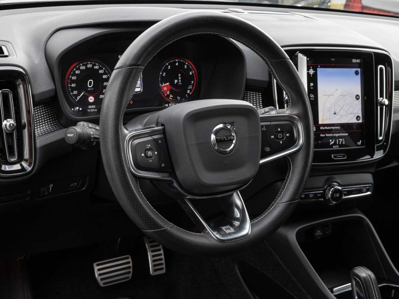 Volvo  R Design AWD