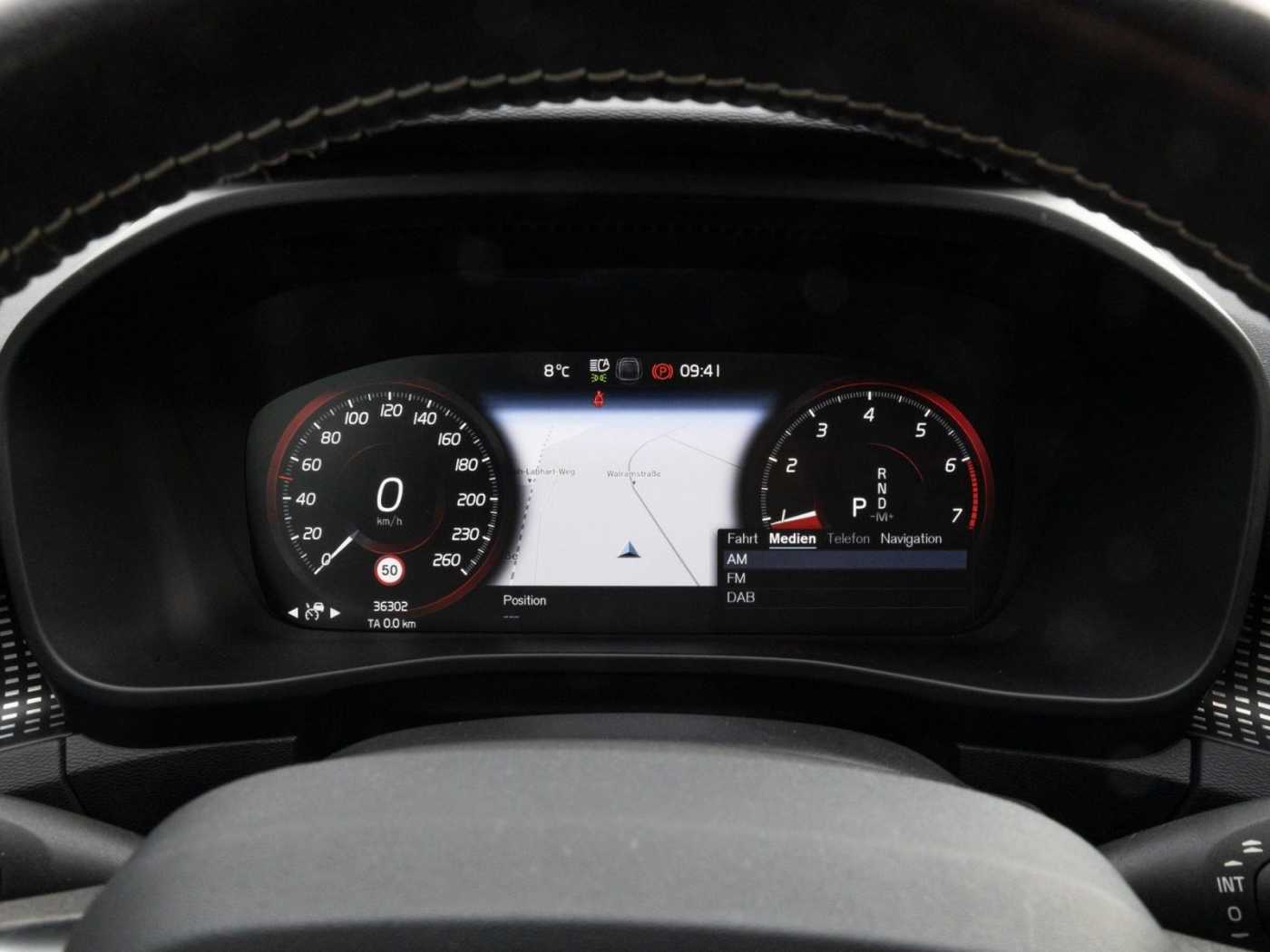 Volvo  R Design AWD