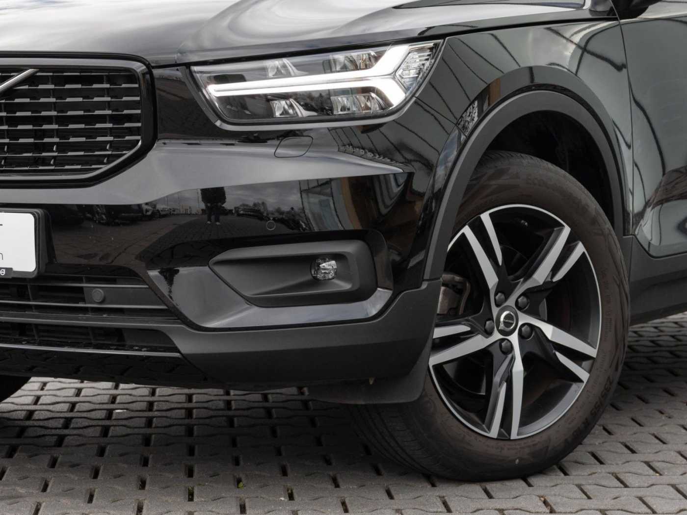 Volvo  R Design AWD