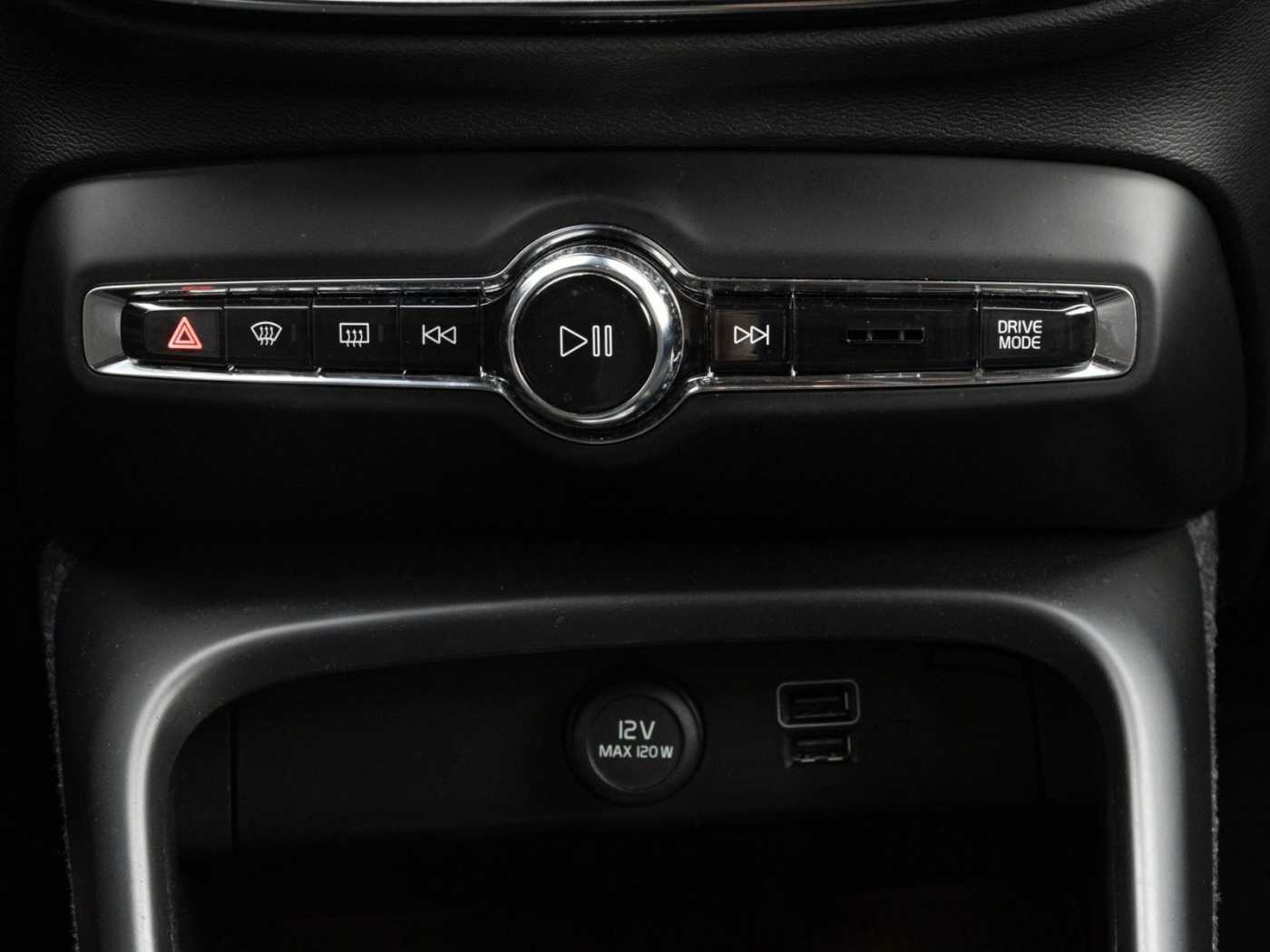 Volvo  R Design AWD