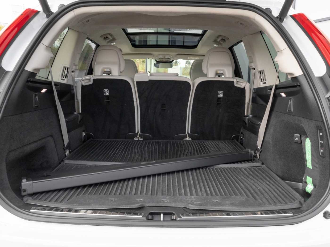 Volvo  Ultimate Bright Recharge PHEV AWD